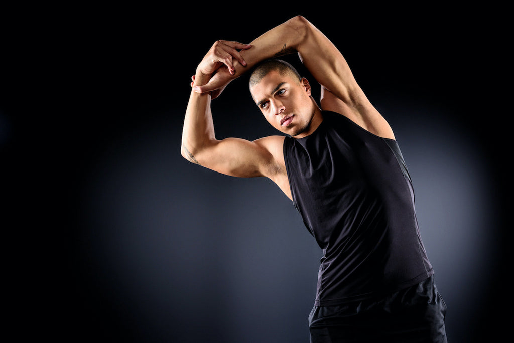 Oblique exercises: Man doing side bends